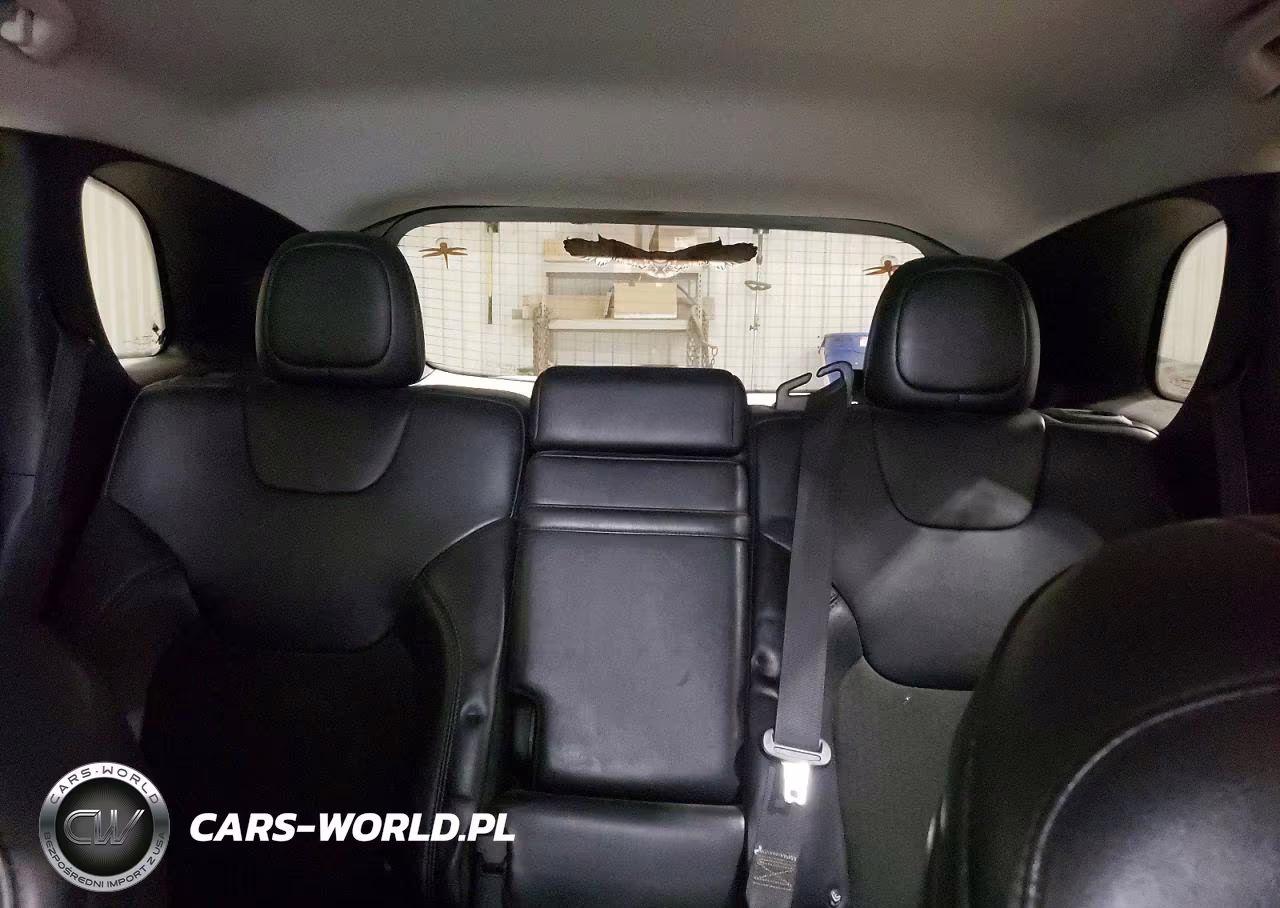 2019 Jeep Cherokee Latitude Plus VIN:1C4PJMLB2KD181470 - 10