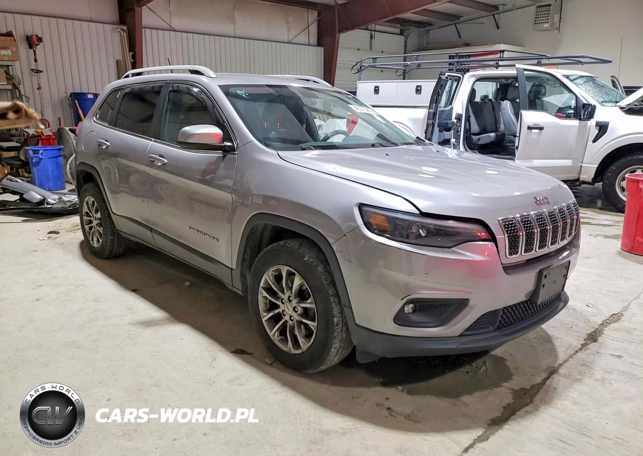 2019 Jeep Cherokee Latitude Plus VIN:1C4PJMLB2KD181470 - 4