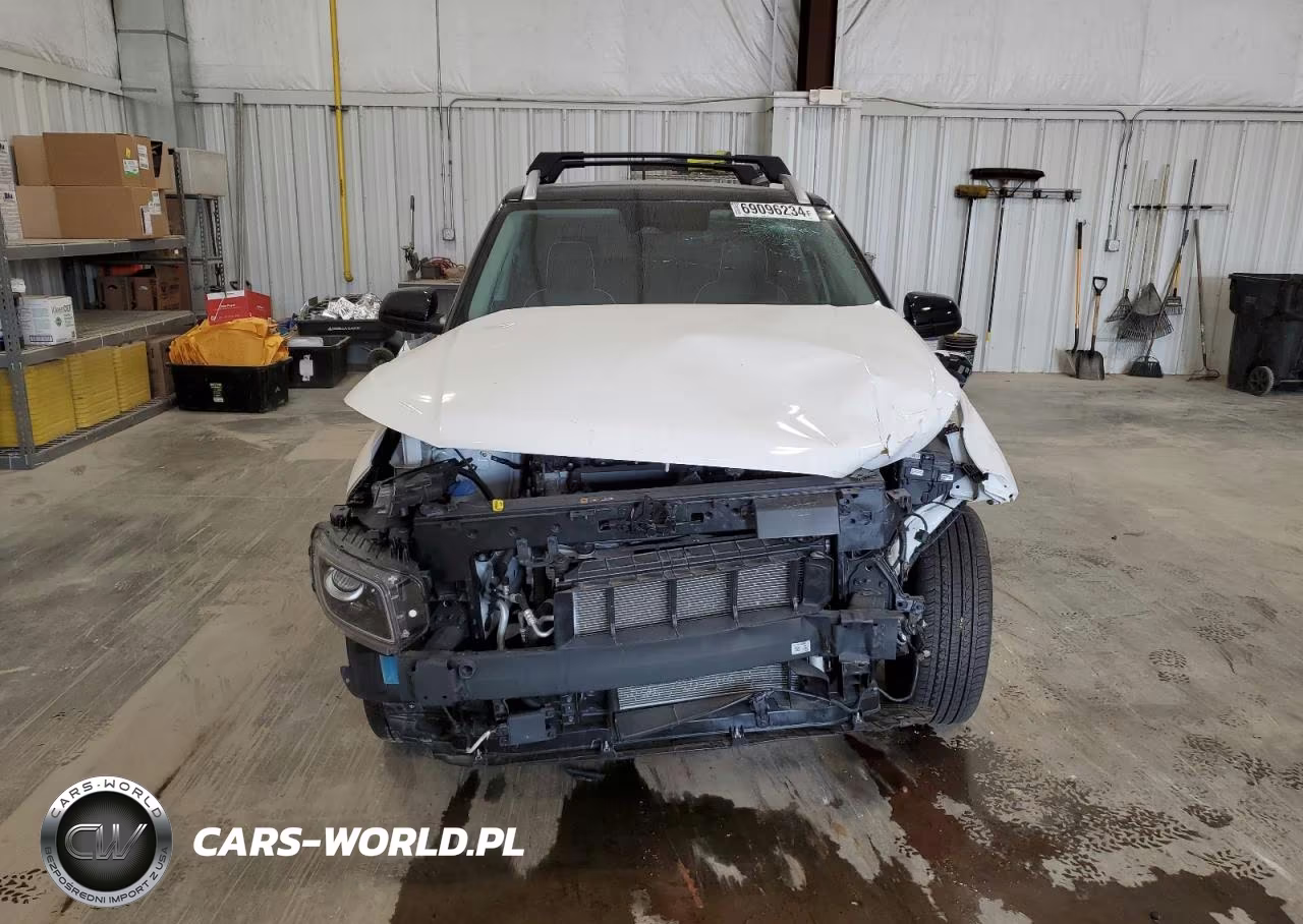 2023 Hyundai Venue Sel VIN:KMHRC8A32PU275681 - 5