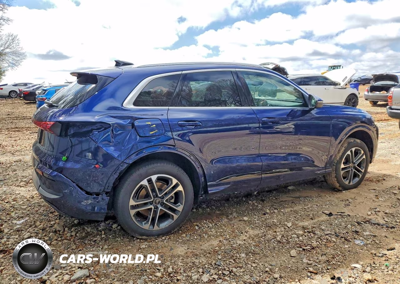 2025 Audi Q5 Premium VIN:WA11AAGU9S2089388 - 3