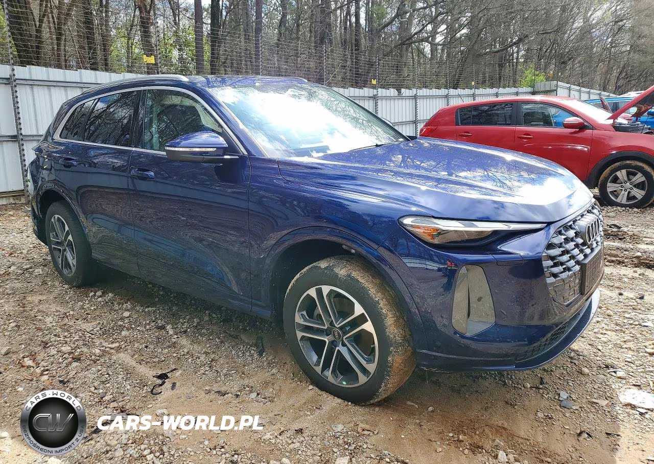 2025 Audi Q5 Premium VIN:WA11AAGU9S2089388 - 4