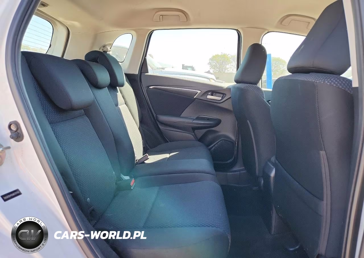2019 Honda Fit Lx VIN:3HGGK5H45KM737791 - 10
