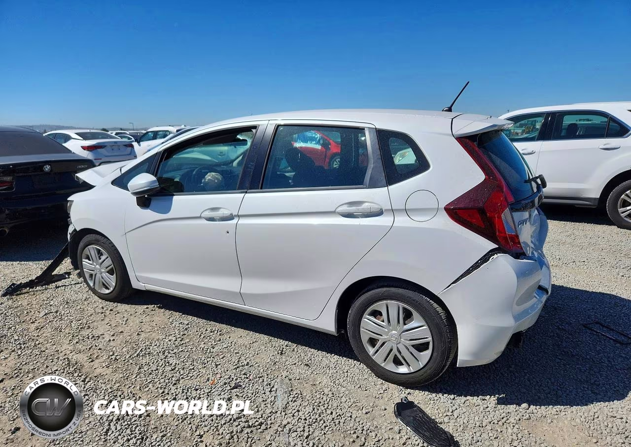 2019 Honda Fit Lx VIN:3HGGK5H45KM737791 - 2