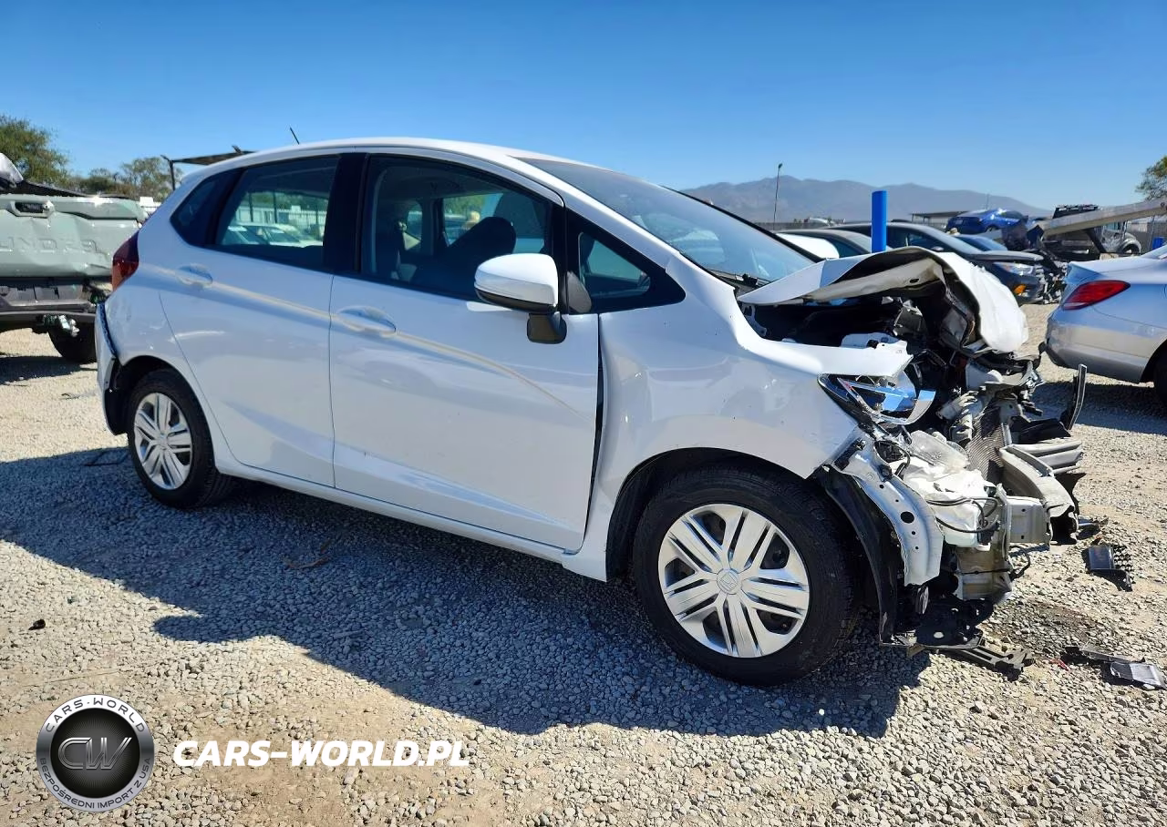 2019 Honda Fit Lx VIN:3HGGK5H45KM737791 - 4
