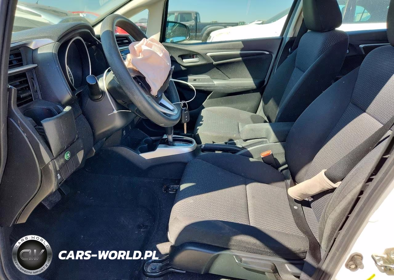 2019 Honda Fit Lx VIN:3HGGK5H45KM737791 - 7
