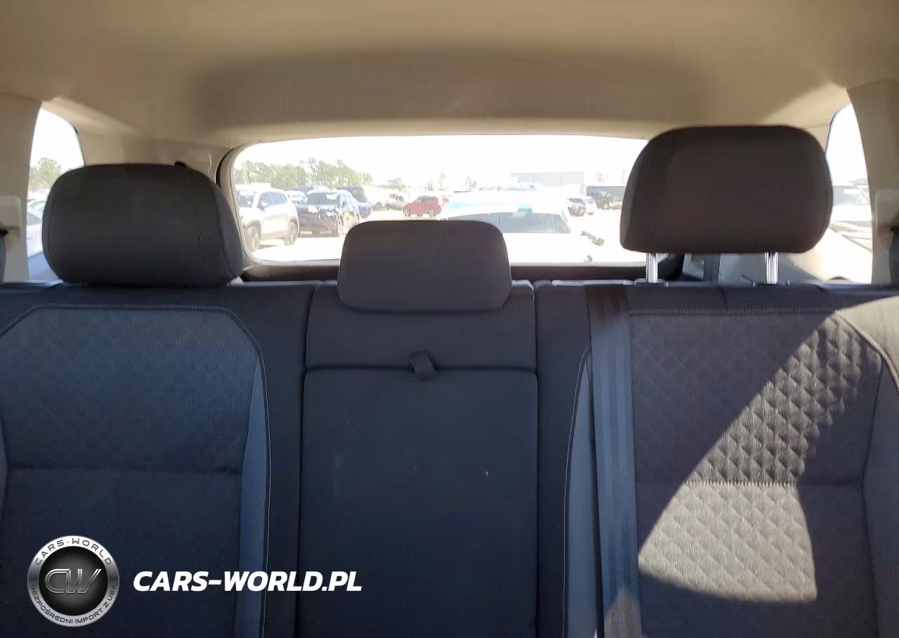 2019 Volkswagen Tiguan S VIN:3VV1B7AX0KM117484 - 10