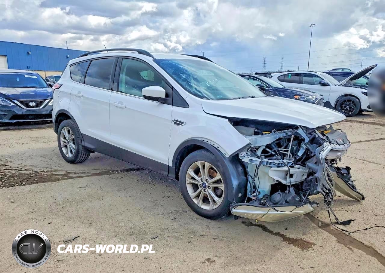2018 Ford Escape Se VIN:1FMCU0GDXJUA08882 - 4