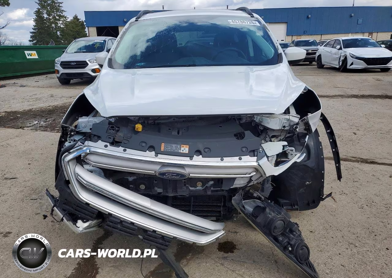 2018 Ford Escape Se VIN:1FMCU0GDXJUA08882 - 5