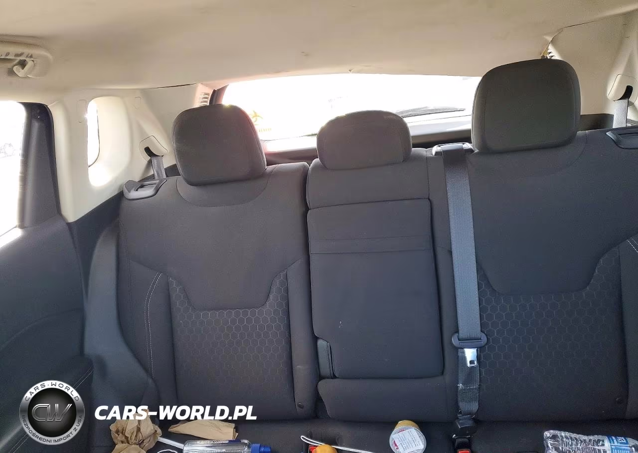 2018 Jeep Compass Sport VIN:3C4NJDAB1JT261670 - 10