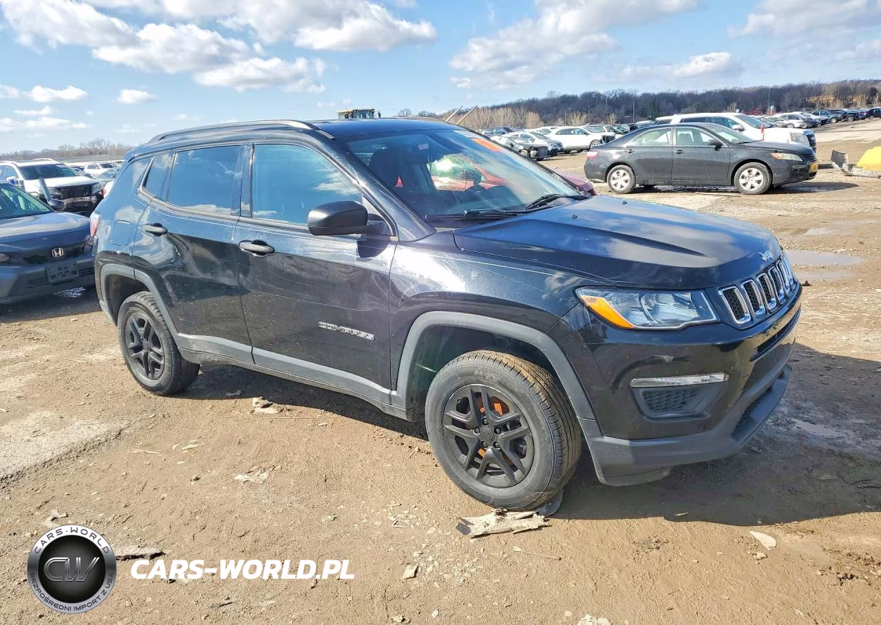 2018 Jeep Compass Sport VIN:3C4NJDAB1JT261670 - 4