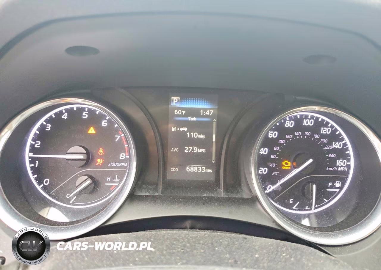 2019 Toyota Camry Le VIN:4T1B11HK7KU812212 - 9