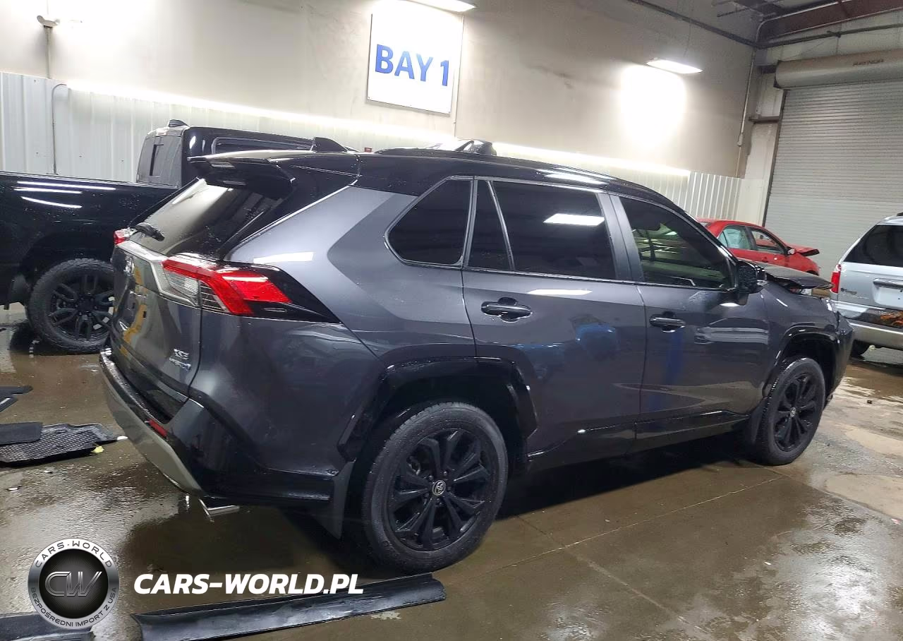 2023 Toyota Rav4 Hybrid Xse VIN:JTME6RFV1PJ037901 - 3