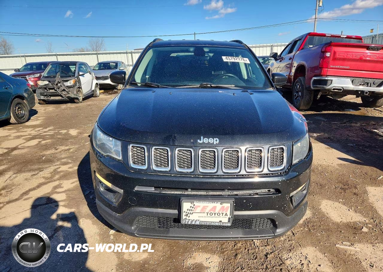 2018 Jeep Compass Latitude VIN:3C4NJDBB3JT270966 - 5
