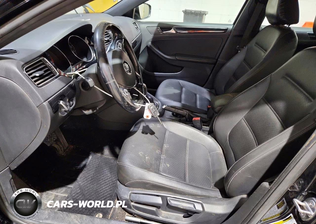 2018 Volkswagen Jetta Sport VIN:3VWD17AJ0JM240790 - 7