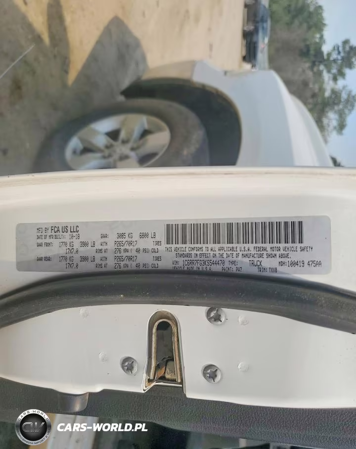 2019 Ram Trucks 1500 Classic Tradesman VIN:1C6RR7FG3KS544470 - 12