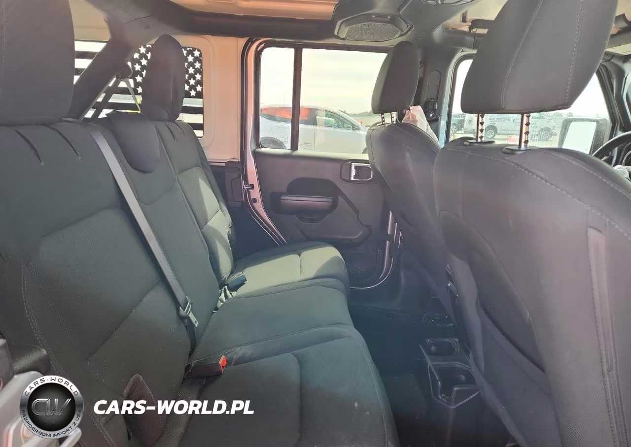 2020 Jeep Wrangler Unlimited Sport VIN:1C4HJXDG0LW331307 - 10