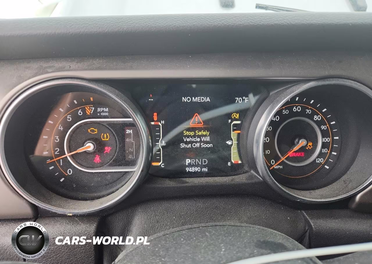 2020 Jeep Wrangler Unlimited Sport VIN:1C4HJXDG0LW331307 - 9