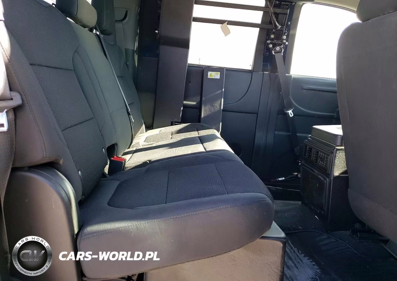 2021 Chevrolet Silverado K1500 Custom VIN:1GCUYBEF0MZ105058 - 10