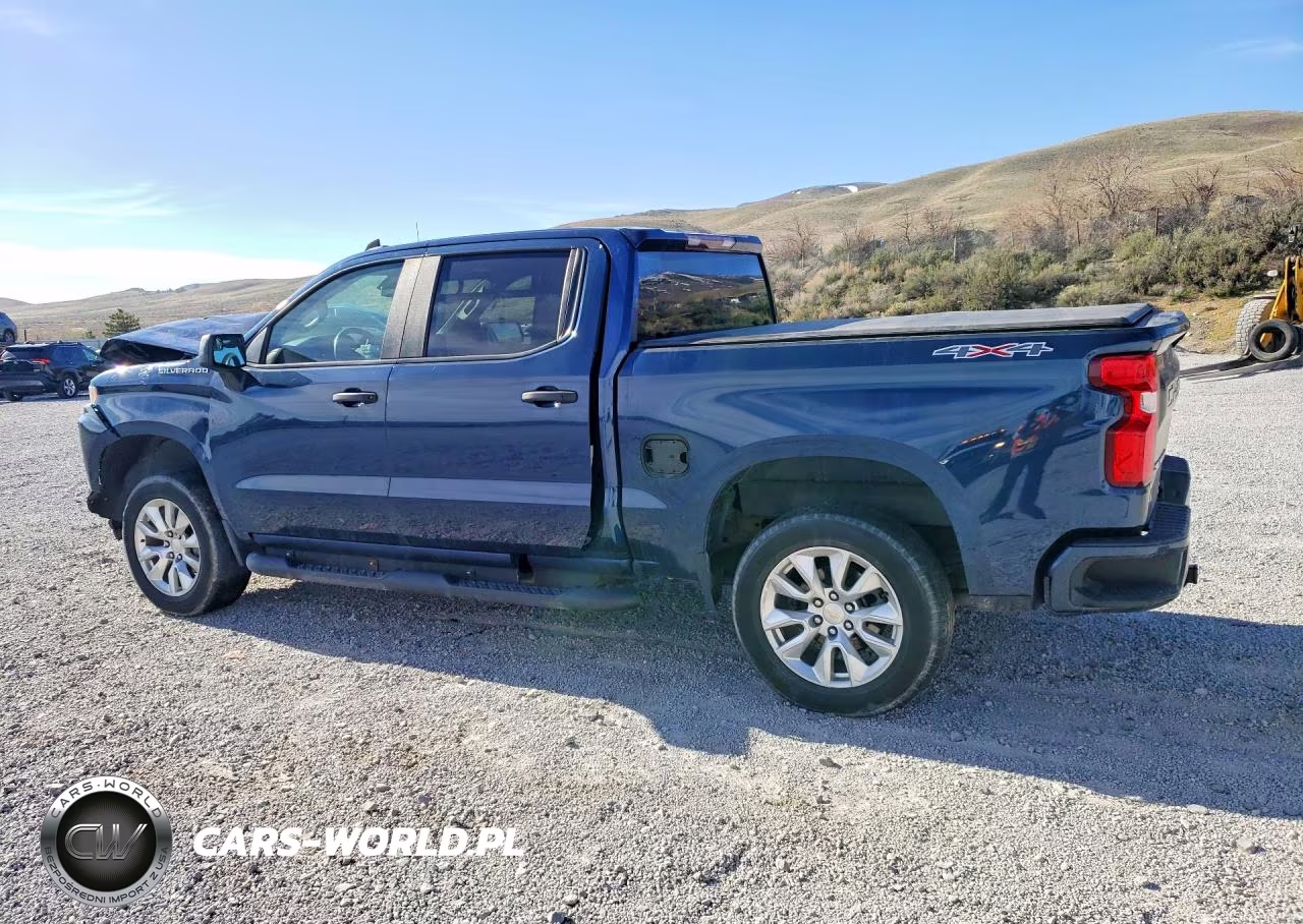 2021 Chevrolet Silverado K1500 Custom VIN:1GCUYBEF0MZ105058 - 2