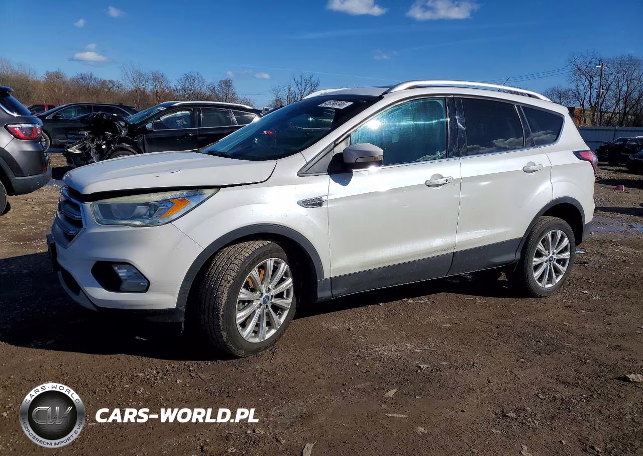 2017 Ford Escape Titanium – zdjęcie 1 z 13