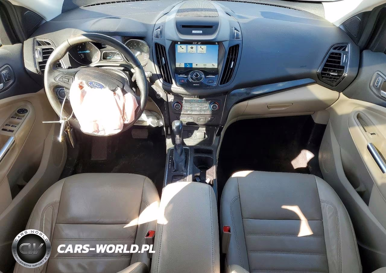 2017 Ford Escape Titanium VIN:1FMCU9J94HUE18287 - 8