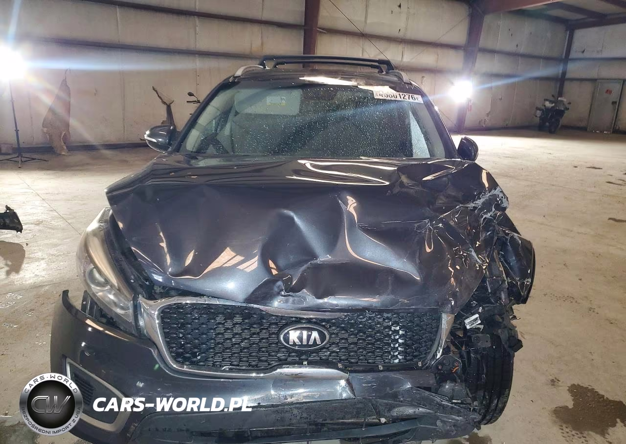 2018 Kia Sorento Lx VIN:5XYPG4A34JG339852 - 5