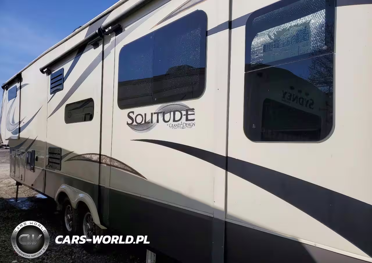 2017 Grand Design Recreational Solitude Camper VIN:573FS412XH1107695 - 3