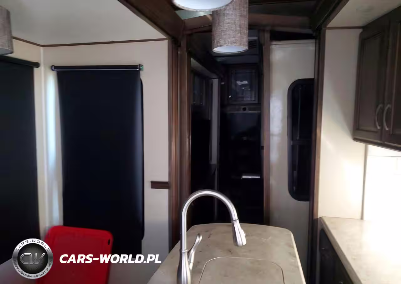 2017 Grand Design Recreational Solitude Camper VIN:573FS412XH1107695 - 6