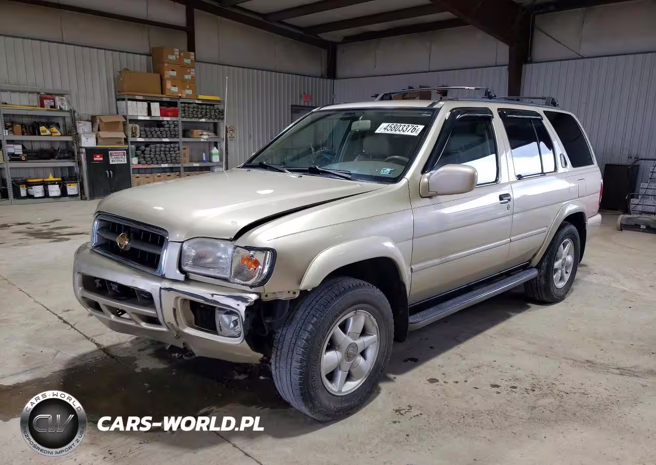 2000 Nissan Pathfinder Xe