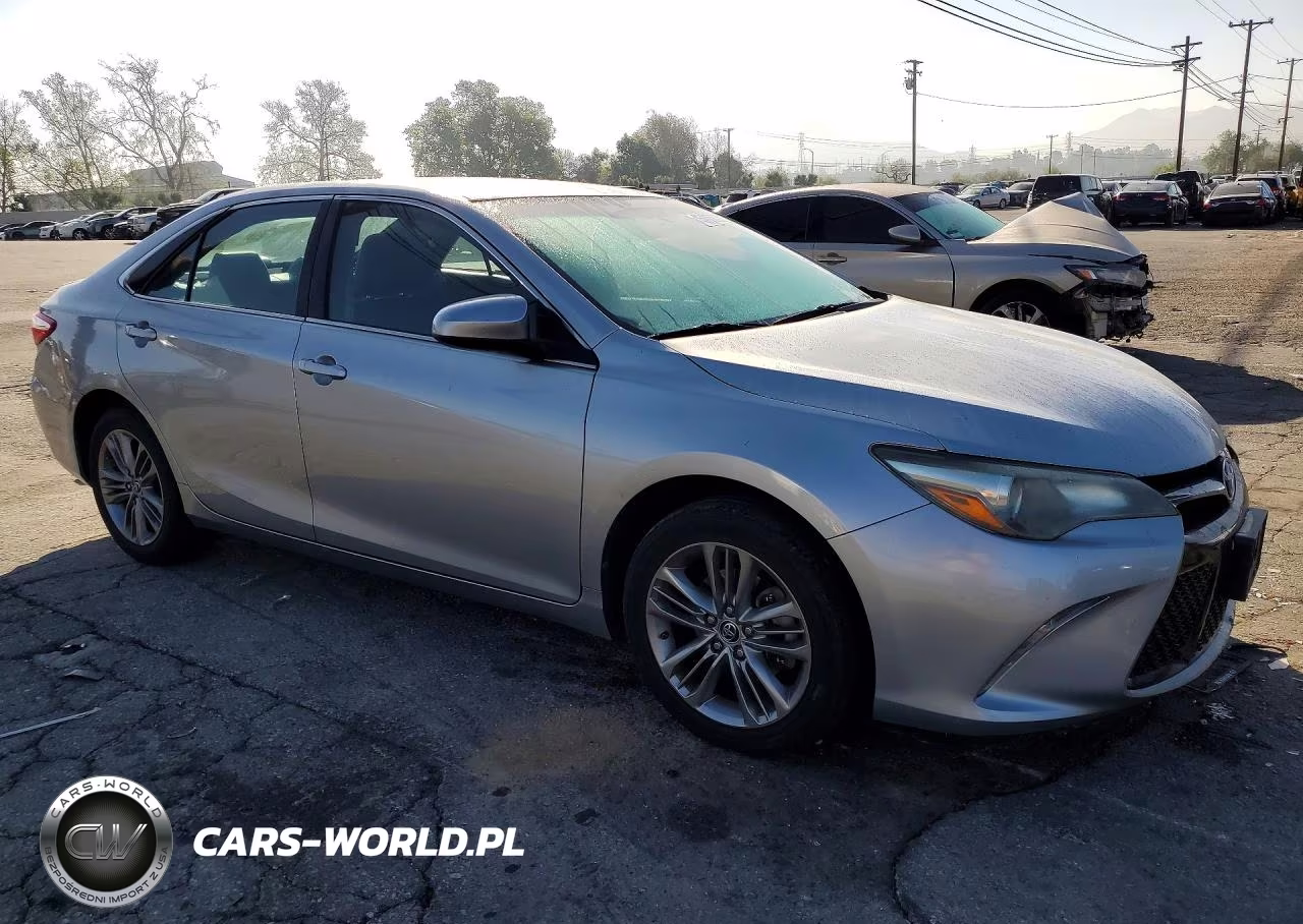 2016 Toyota Camry Se VIN:4T1BF1FK0GU171514 - 4