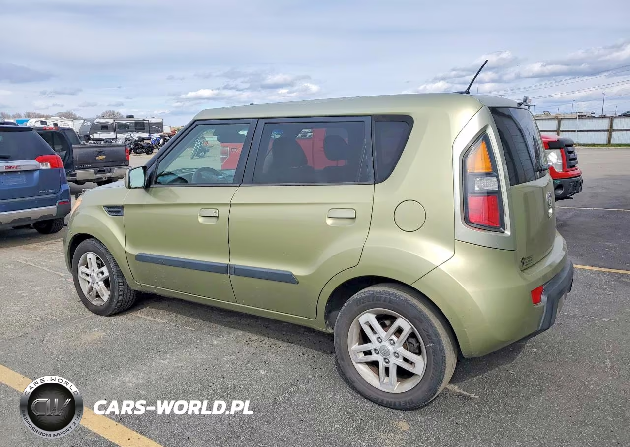 2010 Kia Soul + VIN:KNDJT2A21A7089657 - 2