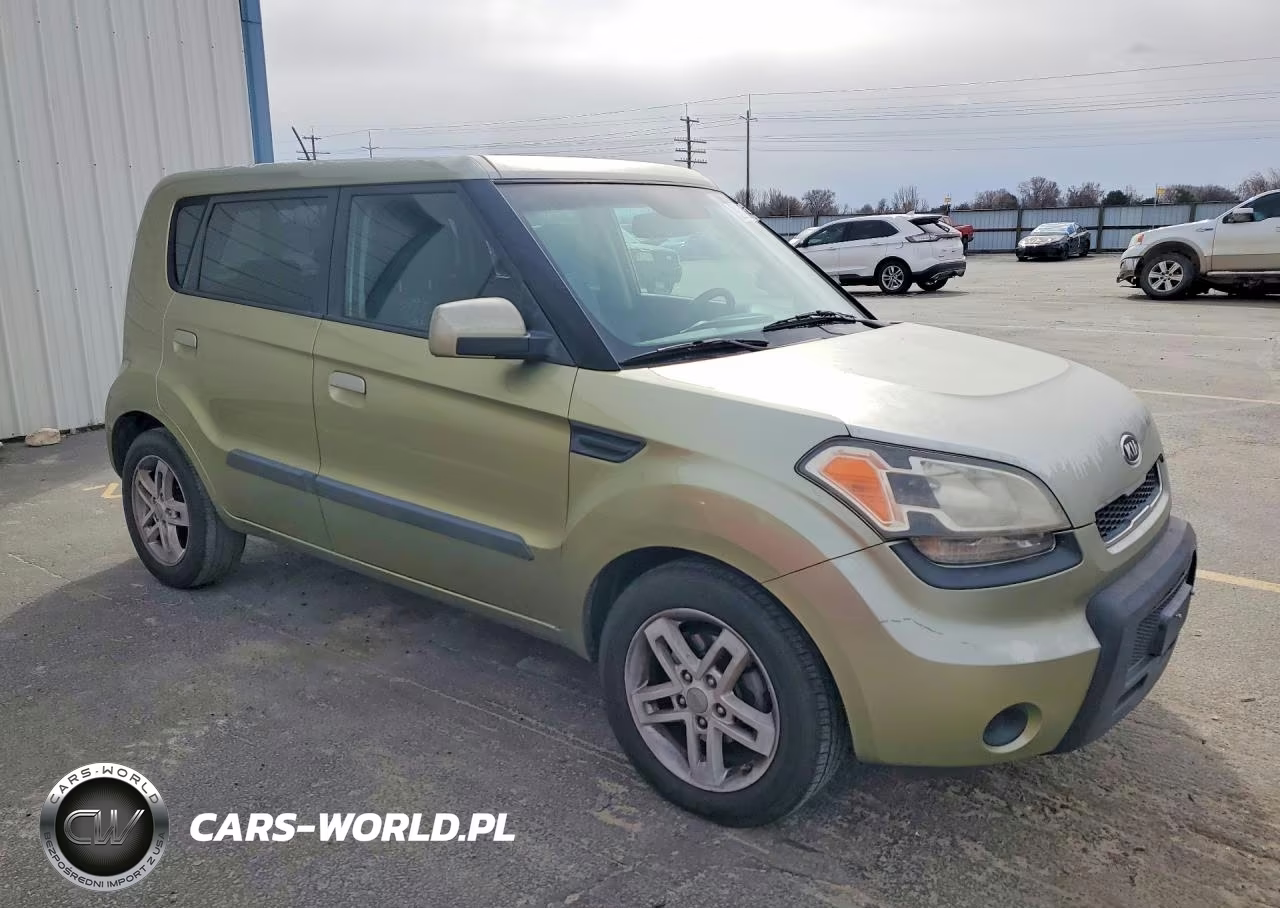 2010 Kia Soul + VIN:KNDJT2A21A7089657 - 4