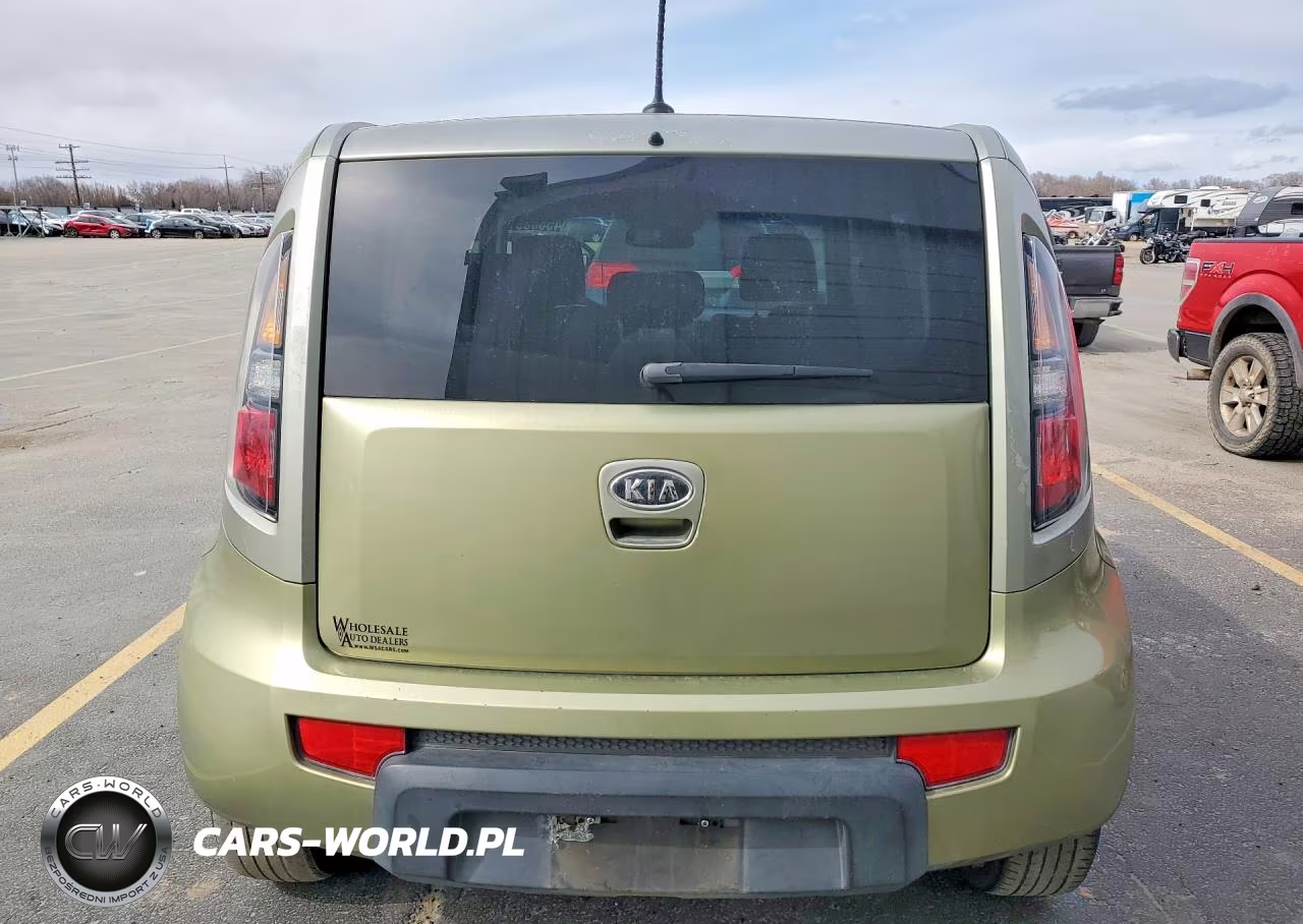 2010 Kia Soul + VIN:KNDJT2A21A7089657 - 6