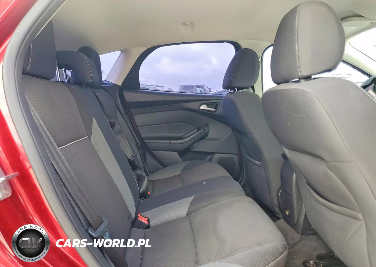 2013 Ford Focus Se VIN:1FADP3K21DL220481 - 10