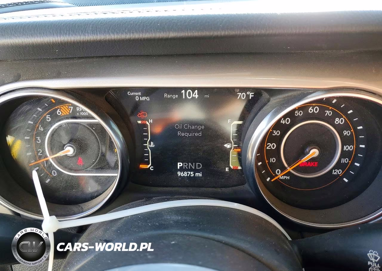 2019 Jeep Wrangler Unlimited Sahara VIN:1C4HJXEN9KW514913 - 9