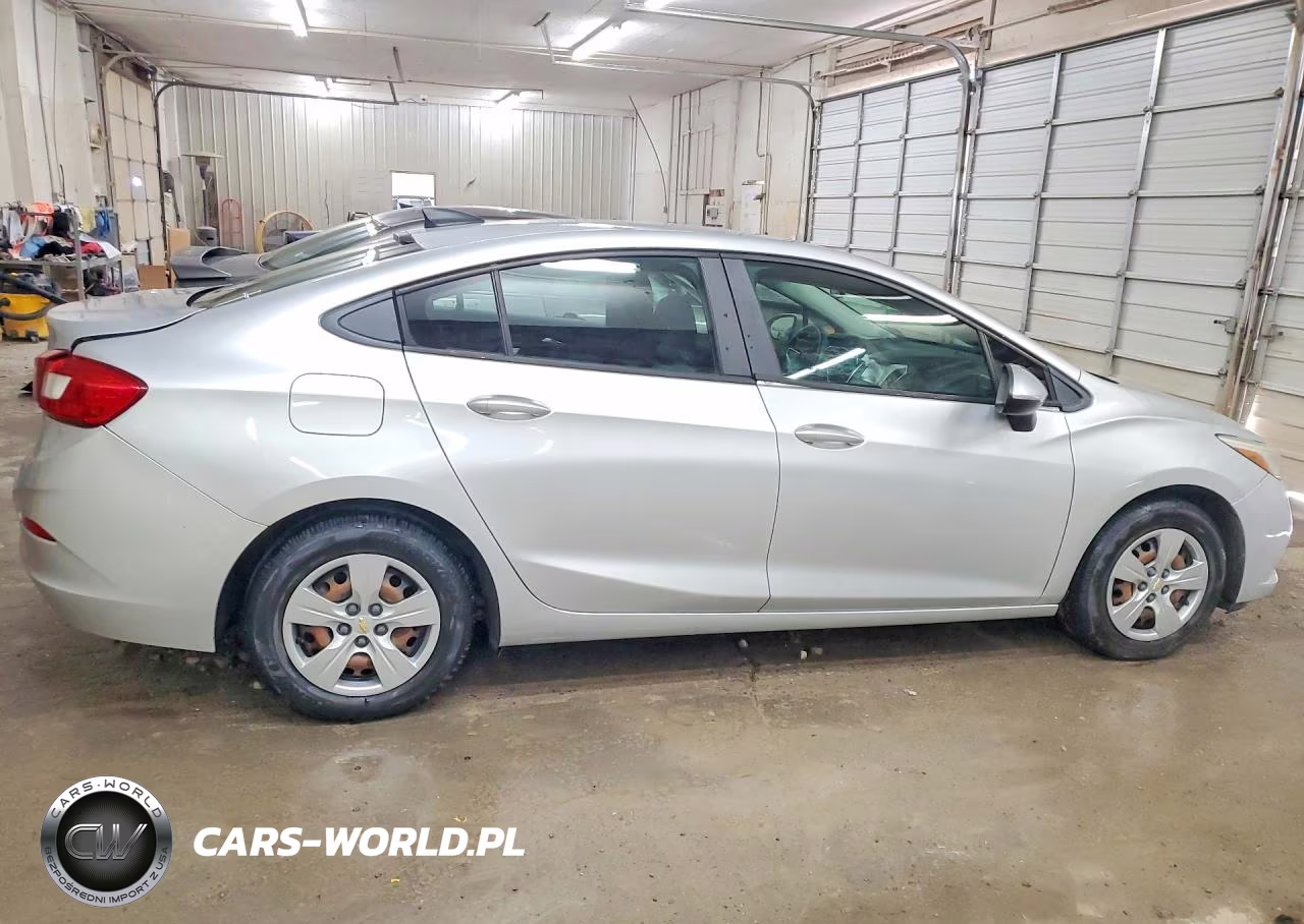 2018 Chevrolet Cruze Ls VIN:1G1BC5SM5J7150751 - 3