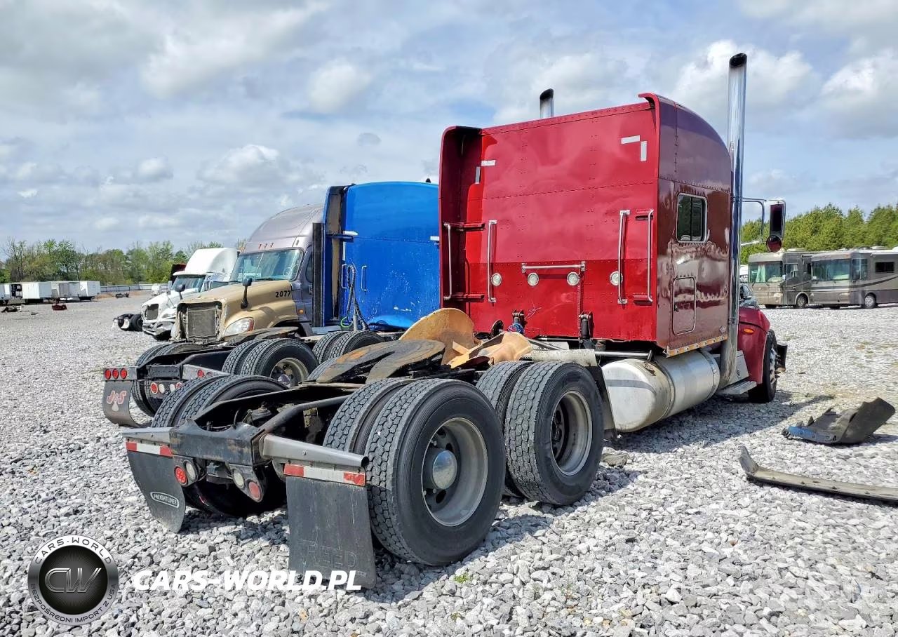 2012 Peterbilt 386 Semi Truck VIN:1XPHD49X9CD146312 - 4