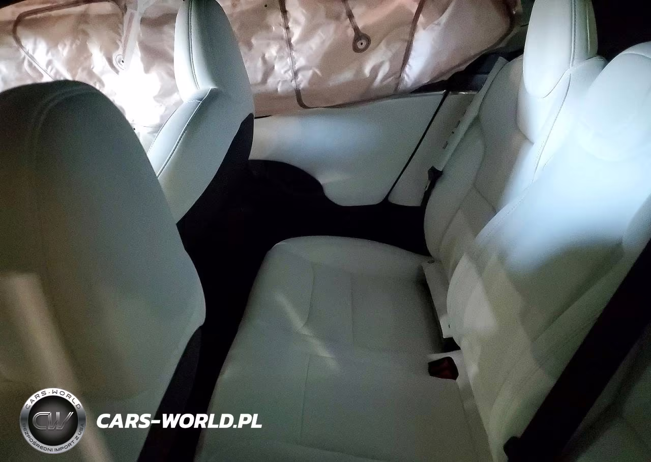 2022 Tesla Model S VIN:5YJSA1E5XNF471601 - 10