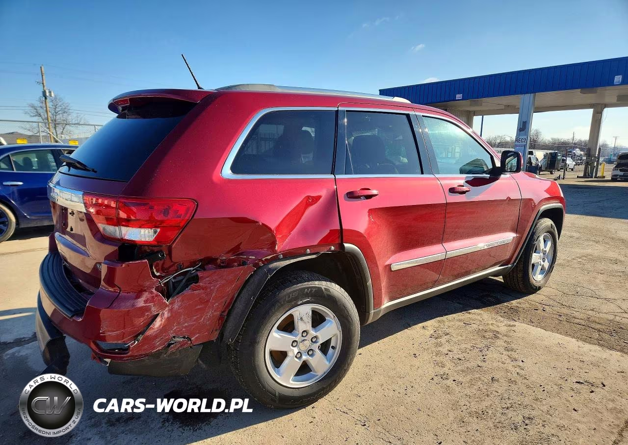 2012 Jeep Grand Cherokee Laredo VIN:1C4RJFAG8CC141520 - 3