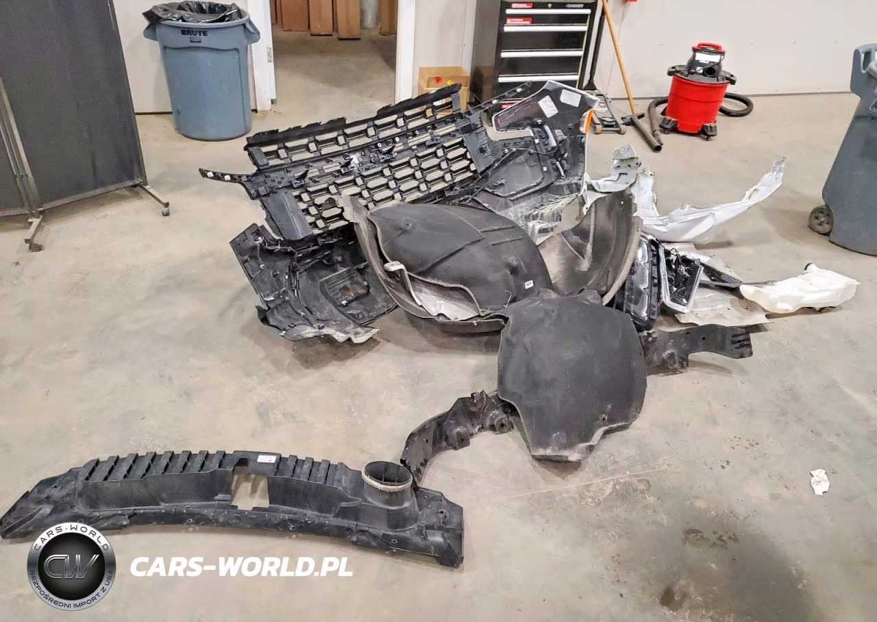2024 Chevrolet Tahoe K1500 Z71 VIN:1GNSKPKD4RR230605 - 13