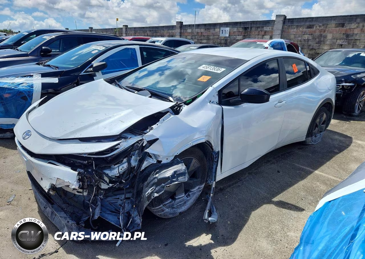 2024 Toyota Prius Le – zdjęcie 1 z 12