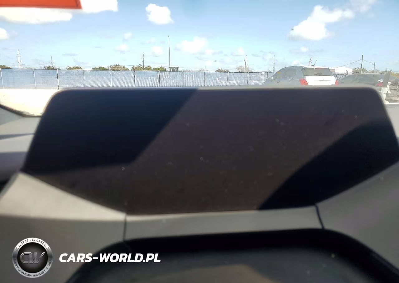 2024 Toyota Prius Le VIN:JTDACAAU2R3044807 - 9