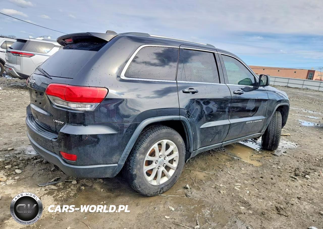 2015 Jeep Grand Cherokee Laredo VIN:1C4RJFAG0FC193728 - 3