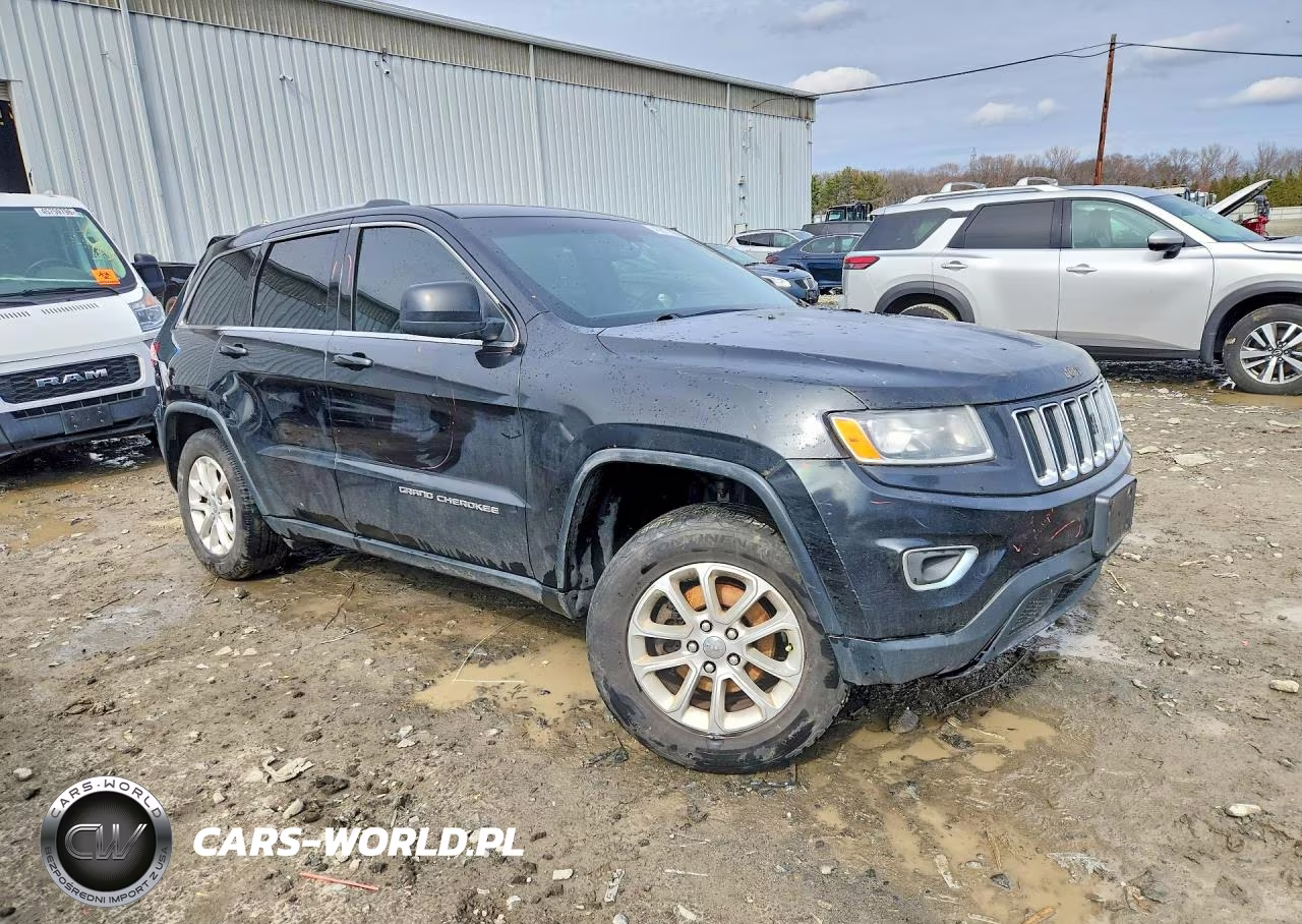 2015 Jeep Grand Cherokee Laredo VIN:1C4RJFAG0FC193728 - 4