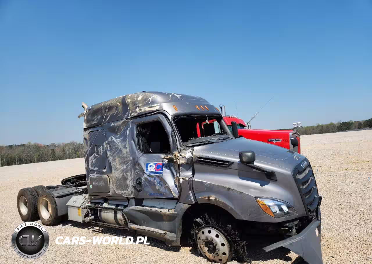 2020 Freightliner Cascadia 126