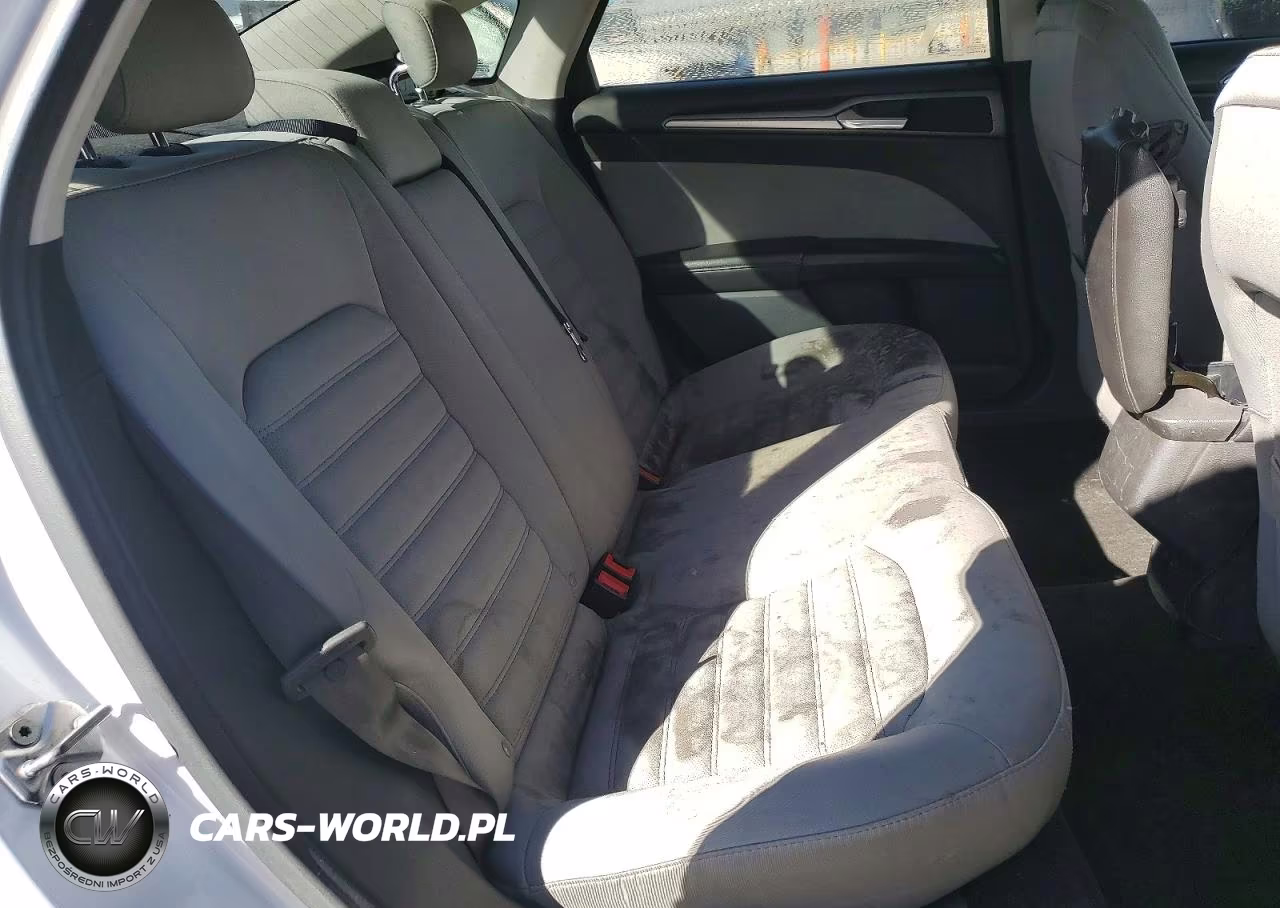 2015 Ford Fusion S VIN:3FA6P0G78FR150980 - 10