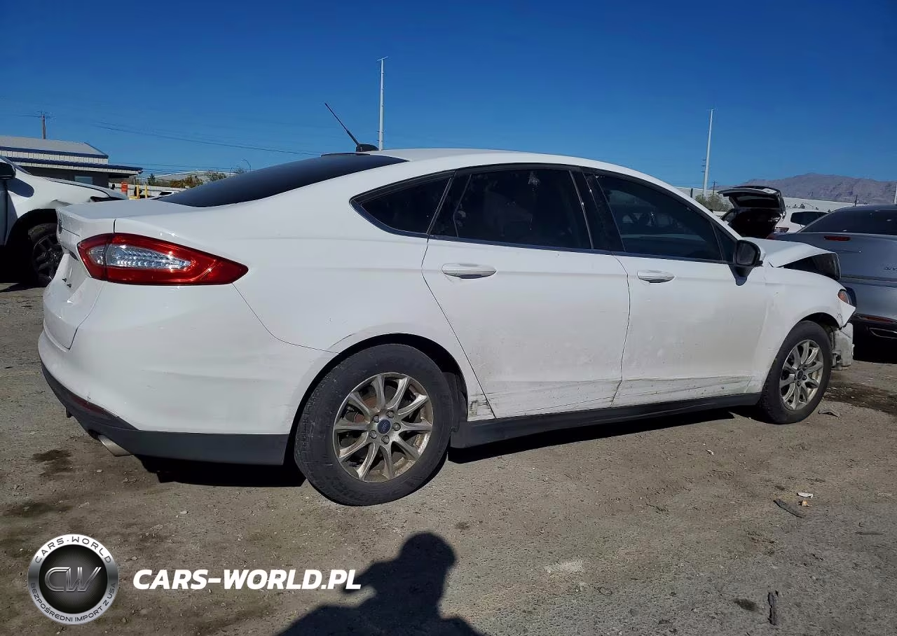 2015 Ford Fusion S VIN:3FA6P0G78FR150980 - 3
