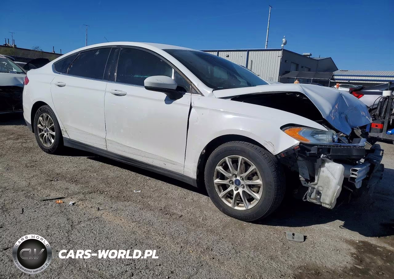 2015 Ford Fusion S VIN:3FA6P0G78FR150980 - 4
