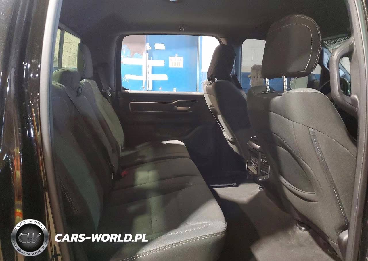 2019 Ram 1500 Big Horn VIN:1C6SRFFT7KN899584 - 10