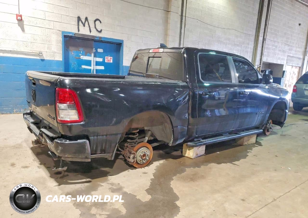 2019 Ram 1500 Big Horn VIN:1C6SRFFT7KN899584 - 3